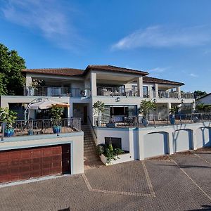 The Hamptons Guest House